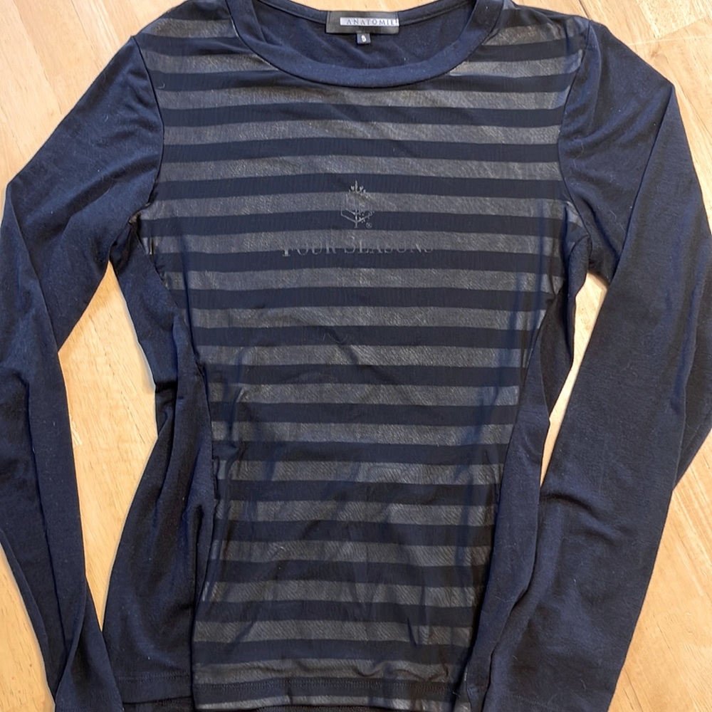 ANATOMIES Crewneck Top